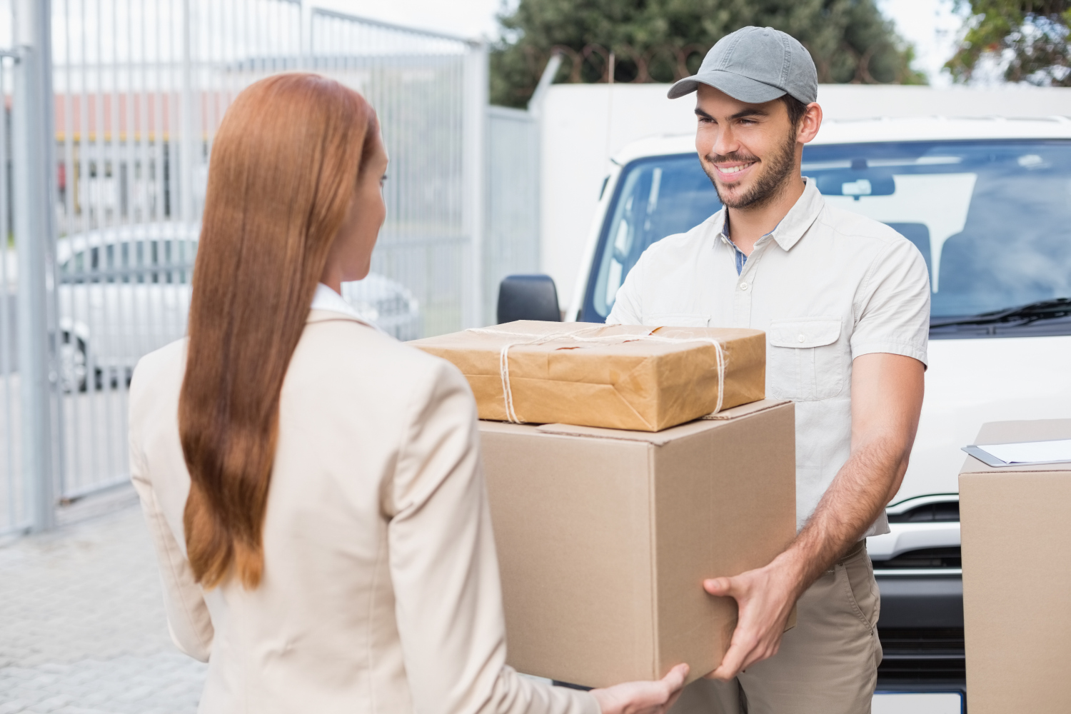 Las Empresas Courier Y Sus Servicios 20 Palabras